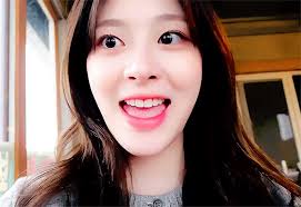 𝒜𝑖𝑠𝑙𝑎. (@sereisla)