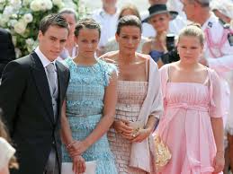Merwan rim was born in sarcelles and is currently 44 years old. Camille Gottlieb Ihr Gesicht Zeigt Die Royalen Zuge Einer Beruhmtheit Leute