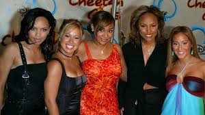 Kiely williams was born on july 9, 1986 in alexandria, virginia, usa as kiely alexis williams. Kiely Williams And Raven Symone Address Cheetah Girls And Adrienne Bailon Houghton Drama Wkyc Com