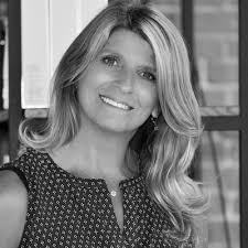 Robi-Ann Medeiros (@hairbyrobi)