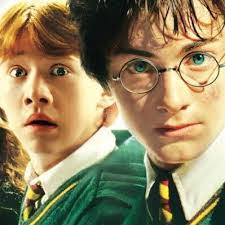 Deanna Langley's Instagram, Twitter & Facebook