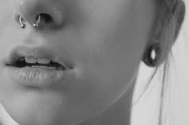 Ga sakit krn ga kena telinga di d'paris, harga tindik kuping di d'paris, harga tindik hidung di d'paris 2019, harga tindik d'paris 2019, harga tindik d'paris, tindik telinga. Suka Menggunakan Tindik Hidung Ini Cara Mengganti Yang Aman Cincinemas101 S Diary