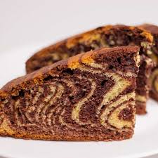 Aus wenigen zutaten, die im vorratsschrank zu finden sind, wird innerhalb kurzer zeit nach dieser backanleitung ein süßer rührkuchen. Einfache Und Schnelle Kuchenrezepte Mit Wenigen Zutaten Genuss