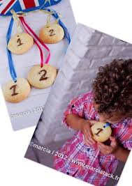 Des Biscuits Medailles A Croquer Recette Biscuits Medailles En Chocolat Activites Creatives Pour Enfants