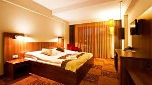 A hotel 40 perces autóútra van budapest városától. To Wellness Hotel Bank Akciok Wellness Szallas Bank