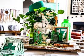 Patrick's day rubber duckies onto party tables for guests to grab and take home or sprinkle chocolate coins on all tabletops for partygoers to collect for their own pot o' gold. Dollar Store St Patricks Day Decor Ideas 9 Salvaged Living