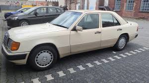 Image result for Beige Taxi Allemand 1987 Renault