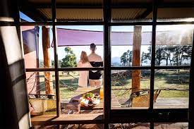 It provides the most stunning and overwhelming sceneries. Seclusions Blue Mountains