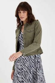 Nie aus der mode und immer im trend ist die lederjacke. Fransa Jacke Online Kaufen Otto