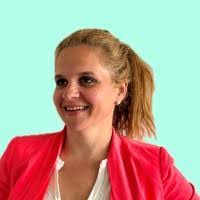 Marie Davies's Instagram, Twitter & Facebook