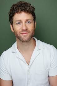 Derek Babb's Instagram, Twitter & Facebook