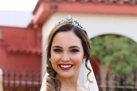 Lara Peña Makeup Artist