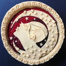 Arlene Lott On Instagram This Art Deco Cranberry Raspberry Blueberry Ombre Pie Captures Precisely How Pie Crust Art Beautiful Pie Crusts Decorative Pie Crust