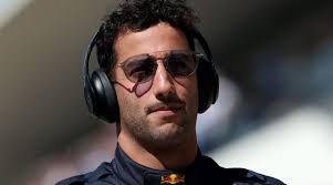 Frustrated Ricciardo 'punches hole in wall' after US retirement