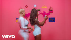 Video: Vybz Kartel & Lisa Hyper - Irreplaceable 5182021