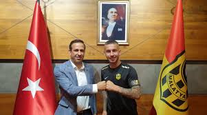 Süper lig takımlarından yeni malatyaspor, daha önce 2 sezon formasını giyen adem büyük'ü yeniden kadrosuna dahil etti. Galatasaray Adem Buyuk Wechselt Zu Yeni Malatyaspor