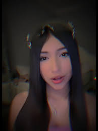 Elise Arias's Instagram, Twitter & Facebook