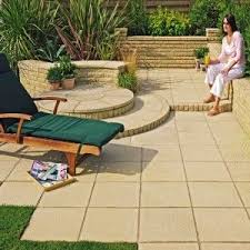 Marshalls Paving Manmade Saxon Buff Paving Octagon Feature Kits Marshall Paving Garden Paving Family Garden