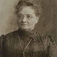 StateLibQld 2 101884 Margaret Marr