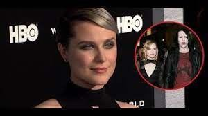 38 comments on marilyn manson fans react to evan rachel wood's abuse allegations and most of them are surprisingly reasonable about the whole thing a ctress evan rachel wood has been speaking out for years about the abuse she says she endured at the hands of one of her exes. Evan Rachel Wood Opens Up About Dating Marilyn Manson Splash News Tv Youtube