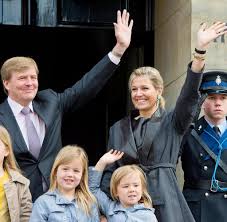 Born 27 april 1967) is the king of the netherlands, having acceded to the throne following his mother's abdication in 2013. Thronwechsel Das Konigslied Ist Eine Schande Fur Unser Land Welt