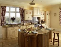 برادي مطبخ خشب