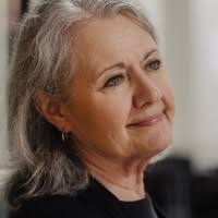 100+ perfiles de «Roxanne Holt»