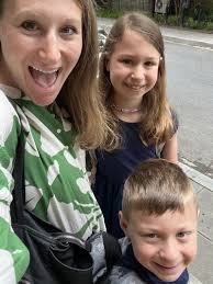 One of my (many) hacks for managing work travel as a mom… besides having  Benjy Braun in my corner?!