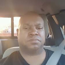 Dexter Mcqueen's Instagram, Twitter & Facebook