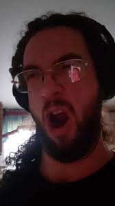 Warming up the vocals 🤘 #kargyraa #throatsinging #metalvocals #deathmetal  #deathcore #falsechord #gutterals #vocals #metalhead #dotheroar #fyp  #rawvocals