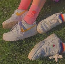 We also use will and would to ask people to do things (but can / could are more usual): áš•áš•áš• On Instagram Hey Can You Do Me A Favor Please Smile Boring Tags Aestheticoutfit Aesth Retro Aesthetic Indie Kids Aesthetic Shoes