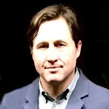 Jamie Holcomb's Instagram, Twitter & Facebook