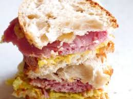 Sandwich Tomate Jambon Et Champignons Facile Decouvrez Les Recettes De Cuisine Actuelle