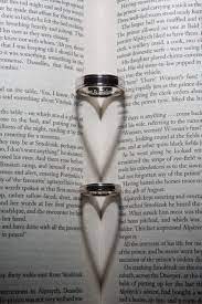 Pin By Yunia Ovtasari Rilza On Wedding Wedding Rings Photos Wedding Ring Photography Ring Photography