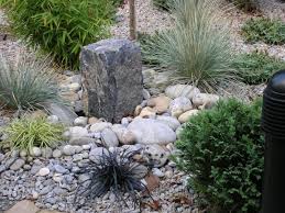 What A Great Rock Garden Jade Gardens Garden Gardens Gardening Curbappeal Rockgardens Rock Garden Rock Garden Design Rock Garden Plants