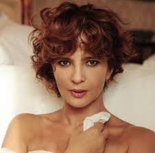 Laura morante, josé coronado, miguel ángel garcía, juanjo puigcorbé, sancho gracia, ana obregón, miguel bosé, alicia bogo, paz gómez, maría jesús valdés www.videomercury.com ¿quieres ver esta película? Random Famousfix