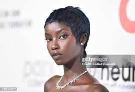 Tammy Tyler's Instagram, Twitter & Facebook