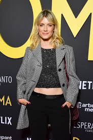 Mélanie est la réalisatrice du film «respire». Melanie Laurent More People Need To Be Talking About The Cast Of Netflix S 6 Underground Because Wow Popsugar Entertainment Photo 9