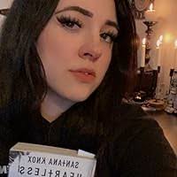 Jade Jameson's Instagram, Twitter & Facebook