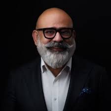 I was doing my job as the company's CPO (Chief Photography Officer)! 📸  Missing Lawrence Abeyta.