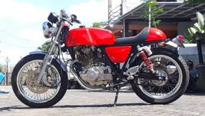 Modifikasi Suzuki Gsx 250 Caferacer Sekedar Coretan