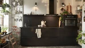 Primero, defines el tamaño del dormitorio, ventanas y puertas; Design My Kitchen Online Ikea