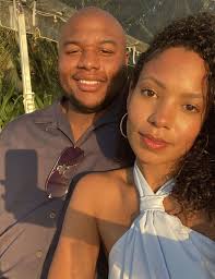 Giants' Dexter Lawrence marries fiancée Donna McCain : r/blackladies