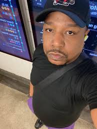 Is there anyone here solo atm?