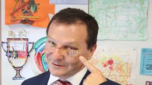 Australian MP knocks himself out laughing at TV comedy Veep