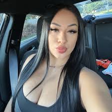 Katelin Simpson (@katelin_simpson)