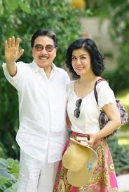 Pengacara hotma sitompul menyampaikan untaian kalimat nasihat untuk youtuber baim wong. Kemelut Rumit Rumah Tangga Hotma Sitompul Dan Bams Samsons
