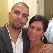 Sheena Burr's Instagram, Twitter & Facebook