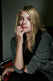 Melanie laurent is shosanna, and shosanna is the central character in inglourious basterds. Melanie Laurent Photo 243893 Theplace2 Ru Melanie Laurent French Actress Portrait