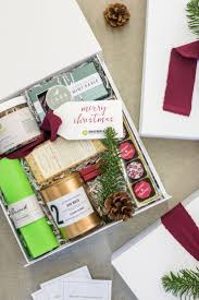 Client Holiday Gift Boxes Professional Unique Holiday Client Gift Boxes Are Designed To Match Your Brand Client Gift Box Client Holiday Gifts Client Gifts